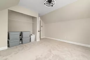 1816 Brentnell Ave, Columbus, OH 43219 - Photo 20
