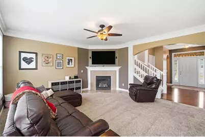 256 Olentangy Meadows Drive, Lewis Center, OH 43035 - Photo 8