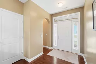 256 Olentangy Meadows Dr, Lewis Center, OH 43035 - Photo 6
