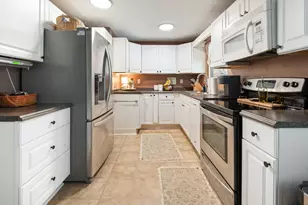 858 Upwoods Dr, Columbus, OH 43228 - Photo 10
