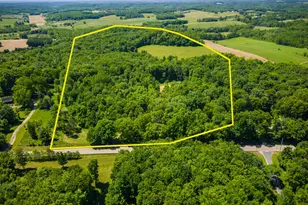 12929 Pleasant Valley Rd NE, Utica, OH 43080 - Photo 1