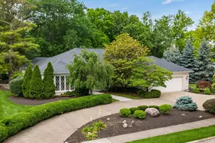 4275 Shelbourne Ln, Upper Arlington, OH 43220 - Photo 1