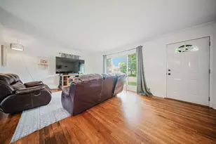 926 Minerva Ave, Columbus, OH 43229 - Photo 2