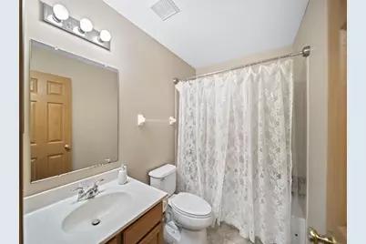 1092 Oxford Drive N, Pataskala, OH 43062 - Photo 18