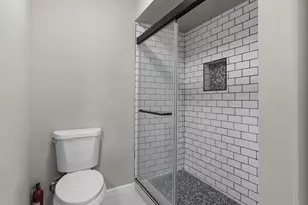 2069 Walnut Hill Park Dr, Columbus, OH 43232 - Photo 40