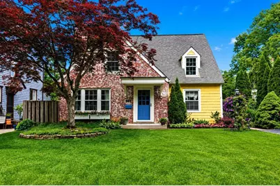 107 N Stanwood Road, Bexley, OH 43209 - Photo 1
