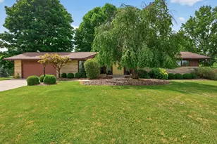 1115 Hilltop Dr, Newark, OH 43055 - Photo 2