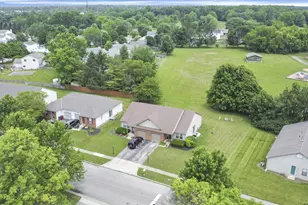 2380-2384 Deerfield Dr, Grove City, OH 43123 - Photo 16