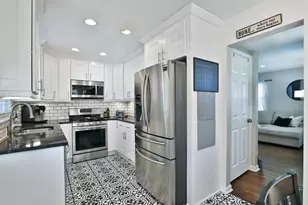 588 Chatham Rd, Columbus, OH 43214 - Photo 8