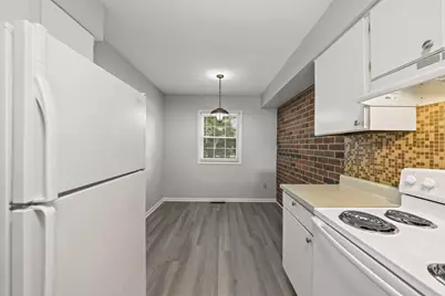 4454 Folkestone Court S, Columbus, OH 43220 - Photo 6