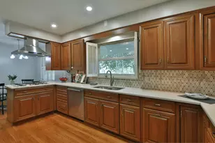 1348 Haddon Rd, Columbus, OH 43209 - Photo 18