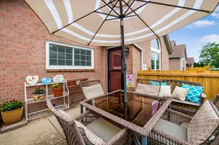 4908 Meadow Run Dr, Hilliard, OH 43026 - Photo 2
