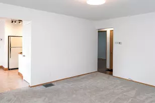 3581 Oaklawn St, Columbus, OH 43224 - Photo 6
