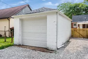 2979 Dresden St, Columbus, OH 43224 - Photo 32
