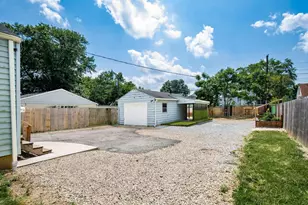 3373 Eisenhower Rd, Columbus, OH 43224 - Photo 30