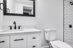 3121 E 5th Ave, Columbus, OH 43219 - Photo 18
