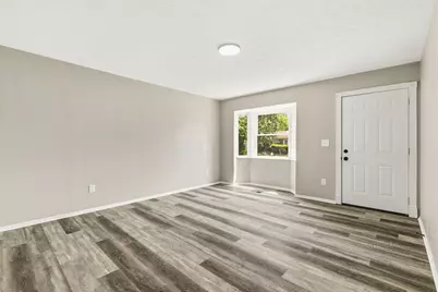 1831 Creekside Drive, Columbus, OH 43223 - Photo 2