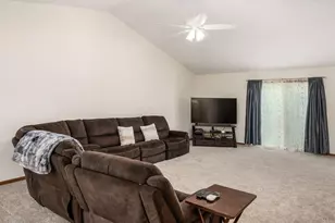 5092 Langcroft Dr, Hilliard, OH 43026 - Photo 4