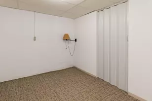 2398 Beverly Pl, Columbus, OH 43209 - Photo 26