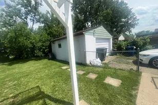 4730 Edinburgh Ln, Columbus, OH 43229 - Photo 4