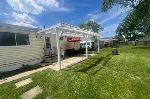 4730 Edinburgh Ln, Columbus, OH 43229 - Photo 2