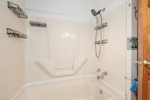 626 Heisley Dr, Columbus, OH 43207 - Photo 18