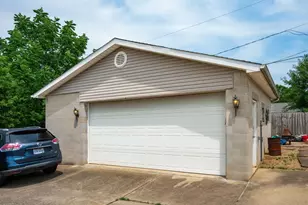 626 Heisley Dr, Columbus, OH 43207 - Photo 46