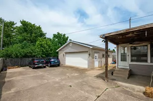 626 Heisley Dr, Columbus, OH 43207 - Photo 2