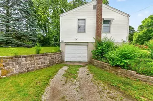 319 Colton Ave, Bellefontaine, OH 43311 - Photo 6