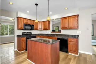 323 Village Ridge Dr, Powell, OH 43065 - Photo 6
