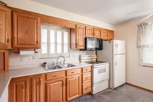 380 Topsfield Rd, Columbus, OH 43228 - Photo 18