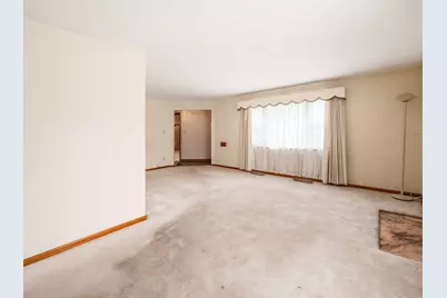 380 Topsfield Road, Columbus, OH 43228 - Photo 16