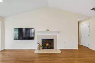 27 Greenhedge Cir, Delaware, OH 43015 - Photo 10
