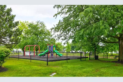 4705 Hobson Drive #3D, Columbus, OH 43228 - Photo 4