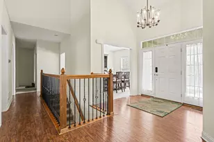 4848 Scenic Creek Dr, Powell, OH 43065 - Photo 4