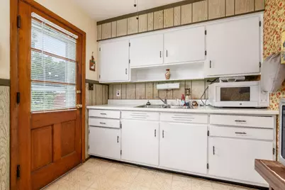 618 Savannah Drive, Columbus, OH 43228 - Photo 8