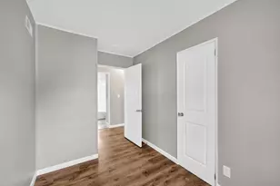 4493 St Ann Ln, Columbus, OH 43213 - Photo 10