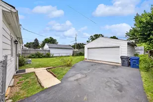 4493 St Ann Ln, Columbus, OH 43213 - Photo 14
