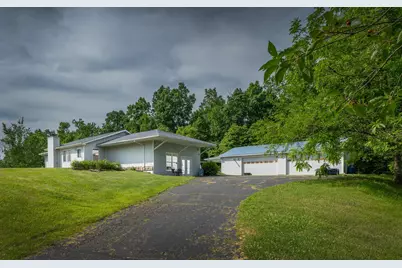 12345 Pleasant Valley Road NE, Utica, OH 43080 - Photo 2