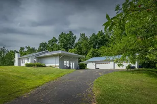 12345 Pleasant Valley Rd NE, Utica, OH 43080 - Photo 2