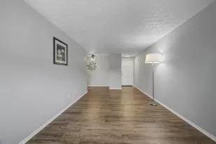 4696 Tarryton Ct S, Columbus, OH 43228 - Photo 2