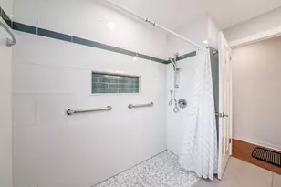 996 Kenwood Ln, Columbus, OH 43220 - Photo 32