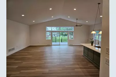 15066 Monroe Mills Road, Mount Vernon, OH 43050 - Photo 8
