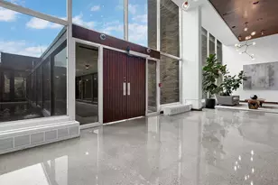 1000 Urlin Ave, Columbus, OH 43212 - Photo 2