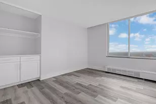 1000 Urlin Ave, Columbus, OH 43212 - Photo 6