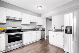 7660 Exploration Dr, Columbus, OH 43085 - Photo 2