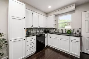 5432 Sharon Park Ave, Columbus, OH 43214 - Photo 16