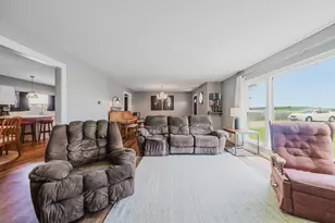 2060 Marion-Williamsport Rd E, Marion, OH 43302 - Photo 8
