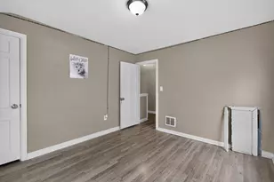 594 S Hampton Rd, Columbus, OH 43213 - Photo 12