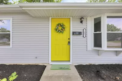 201 E Dorchester Drive, Baltimore, OH 43105 - Photo 2